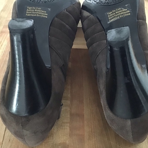 Clarks Artisan Society Gown II Brown Booties 62325 Women's US 9. - Picture 5 of 6